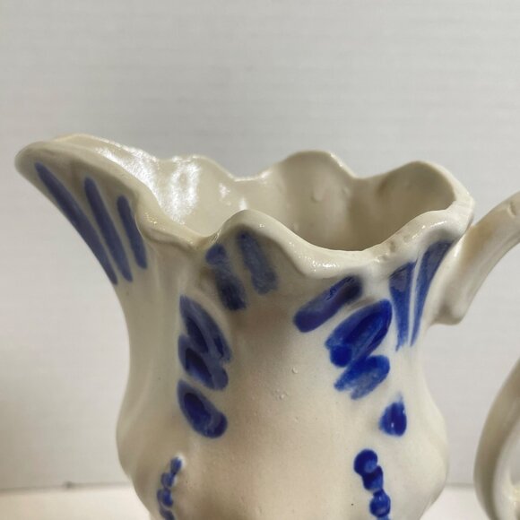 Vintage Blue & White Ceramic Pitchers With Scalloped Edges & Floral Design - Set - Picture 7 of 11